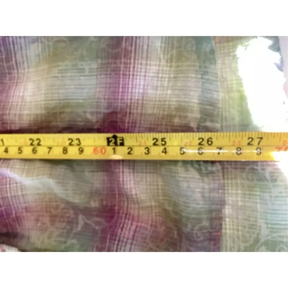 Wrangler Womens Plaid Button Down Shirt Sz M Embroidered Cross Pearl Snap Button - Picture 9 of 10